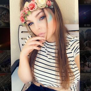 Meet your Posher, Anna claire